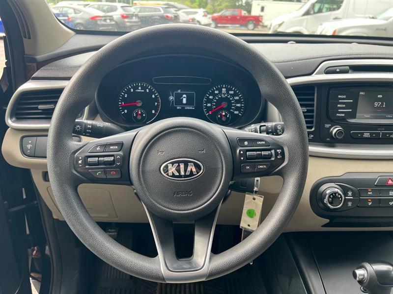 Kia Sorento FWD 4dr 3.3L LX 2016