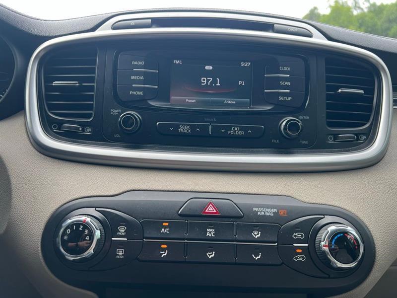 Kia Sorento FWD 4dr 3.3L LX 2016
