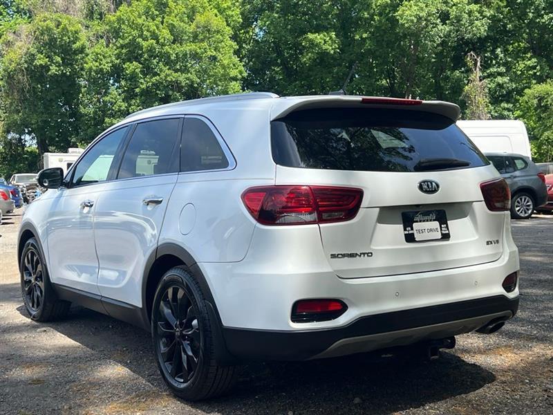 Kia Sorento EX V6 FWD 2020