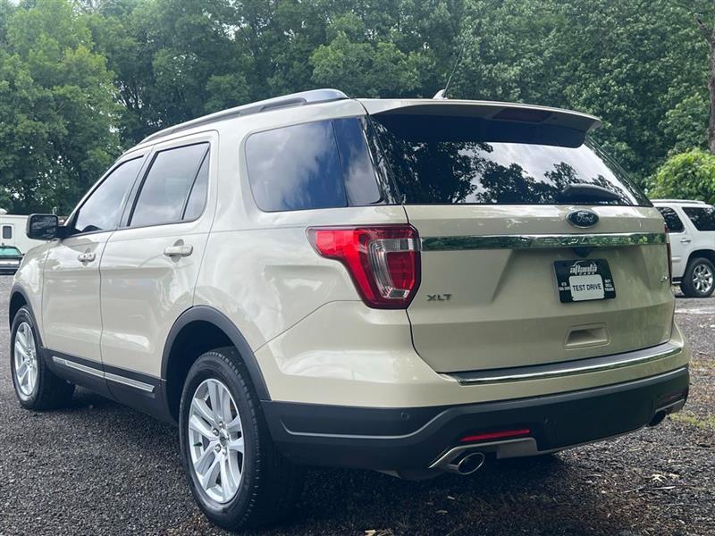 Ford Explorer XLT 4WD 2018
