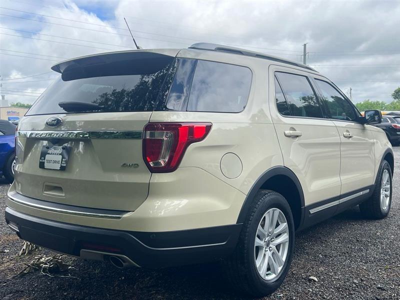 Ford Explorer XLT 4WD 2018
