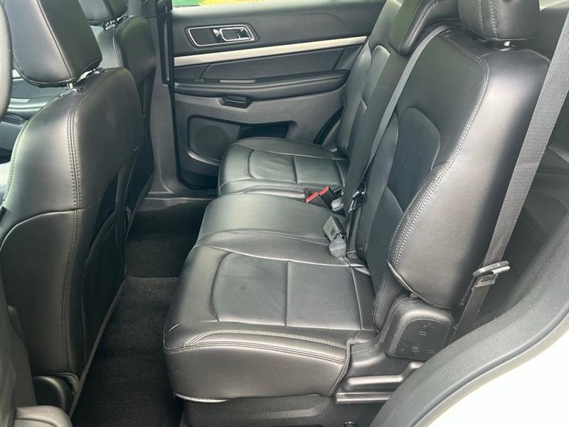 Ford Explorer XLT 4WD 2018
