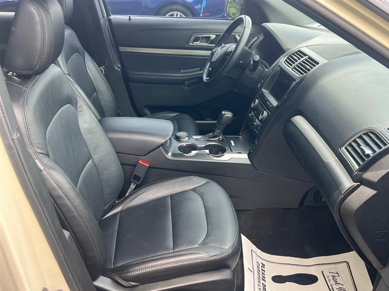 Ford Explorer XLT 4WD 2018