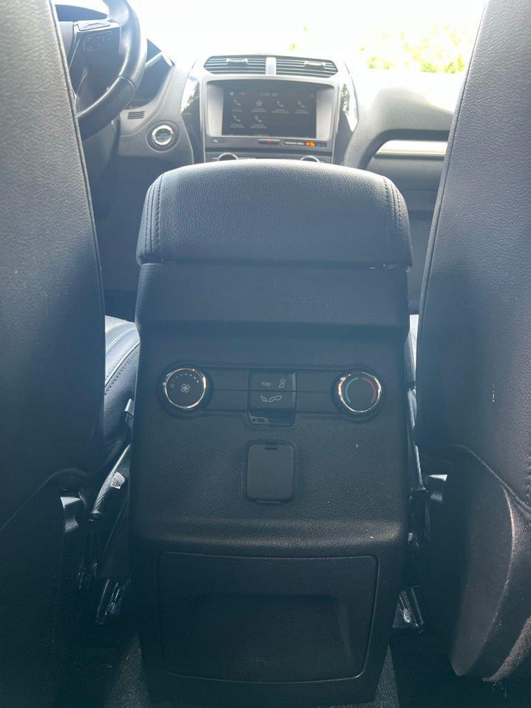 Ford Explorer XLT 4WD 2018