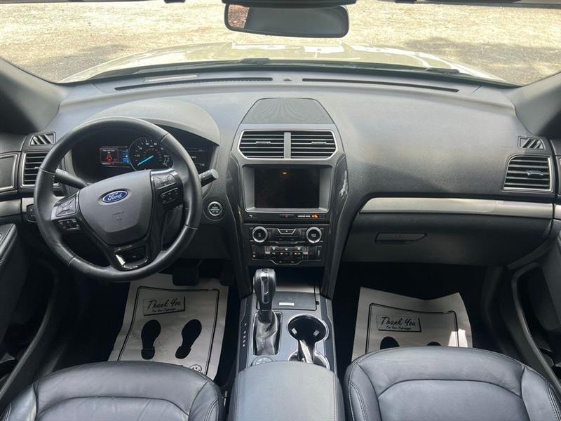 Ford Explorer XLT 4WD 2018