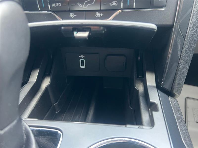 Ford Explorer XLT 4WD 2018