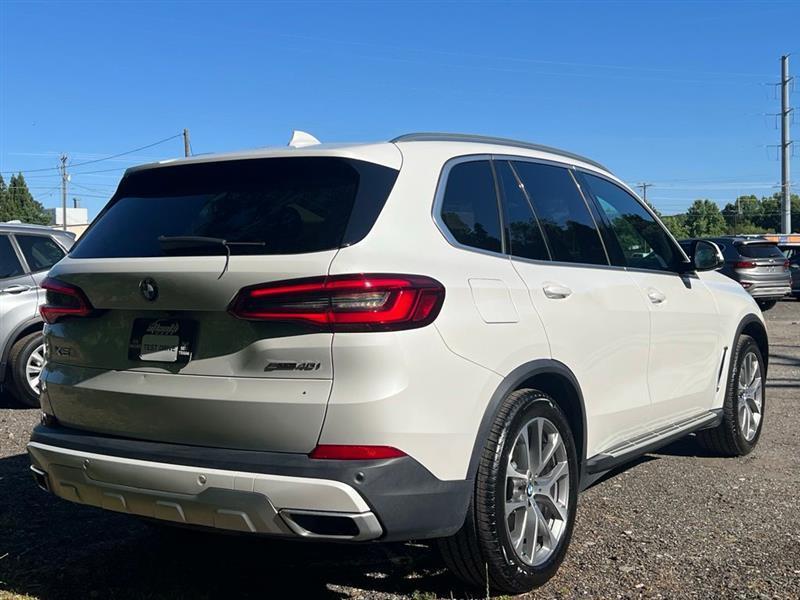BMW X5 sDrive40i Sports Activity Vehicle 2020