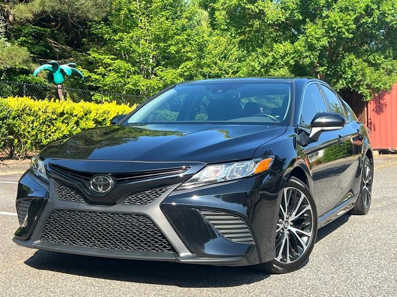 Toyota Camry XLE Auto (Natl) 2019