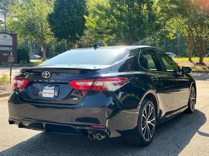 Toyota Camry XLE Auto (Natl) 2019