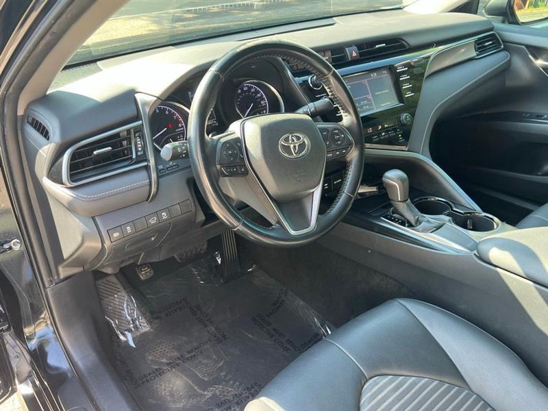 Toyota Camry XLE Auto (Natl) 2019