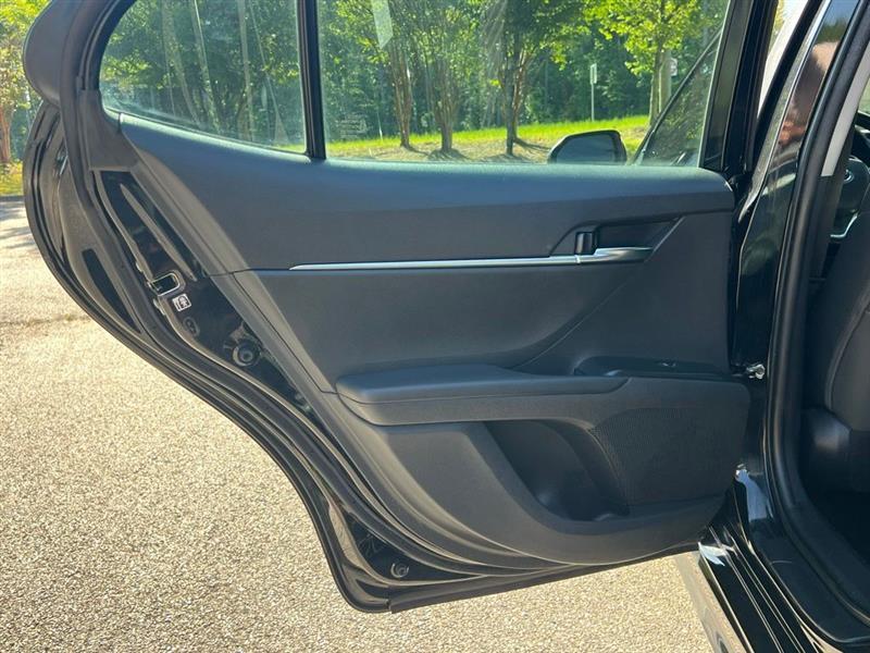 Toyota Camry XLE Auto (Natl) 2019
