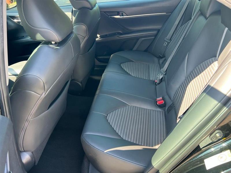 Toyota Camry XLE Auto (Natl) 2019