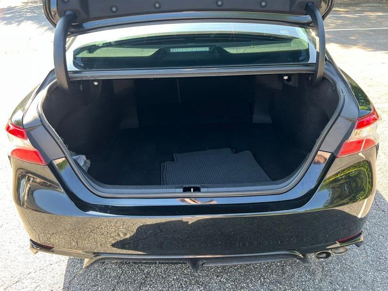 Toyota Camry XLE Auto (Natl) 2019