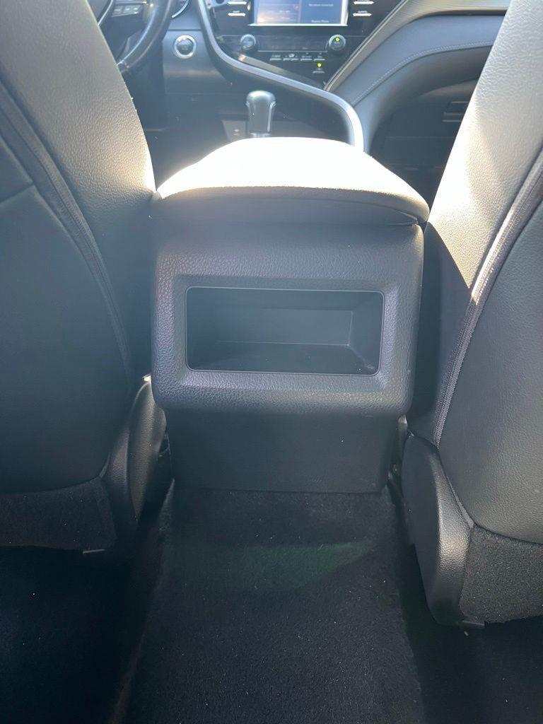 Toyota Camry XLE Auto (Natl) 2019