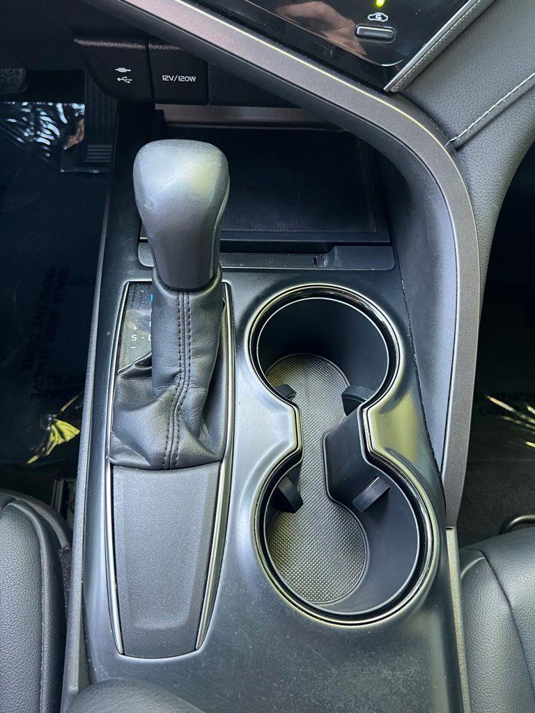 Toyota Camry XLE Auto (Natl) 2019
