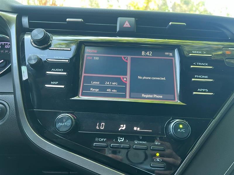 Toyota Camry XLE Auto (Natl) 2019