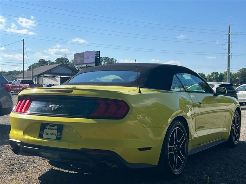 Ford Mustang EcoBoost Convertible 2021