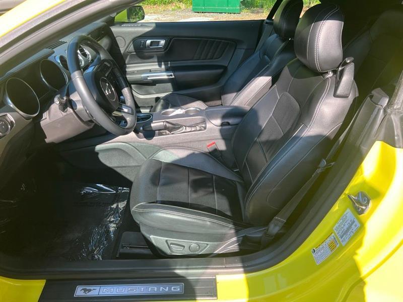 Ford Mustang EcoBoost Convertible 2021