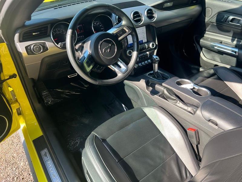 Ford Mustang EcoBoost Convertible 2021