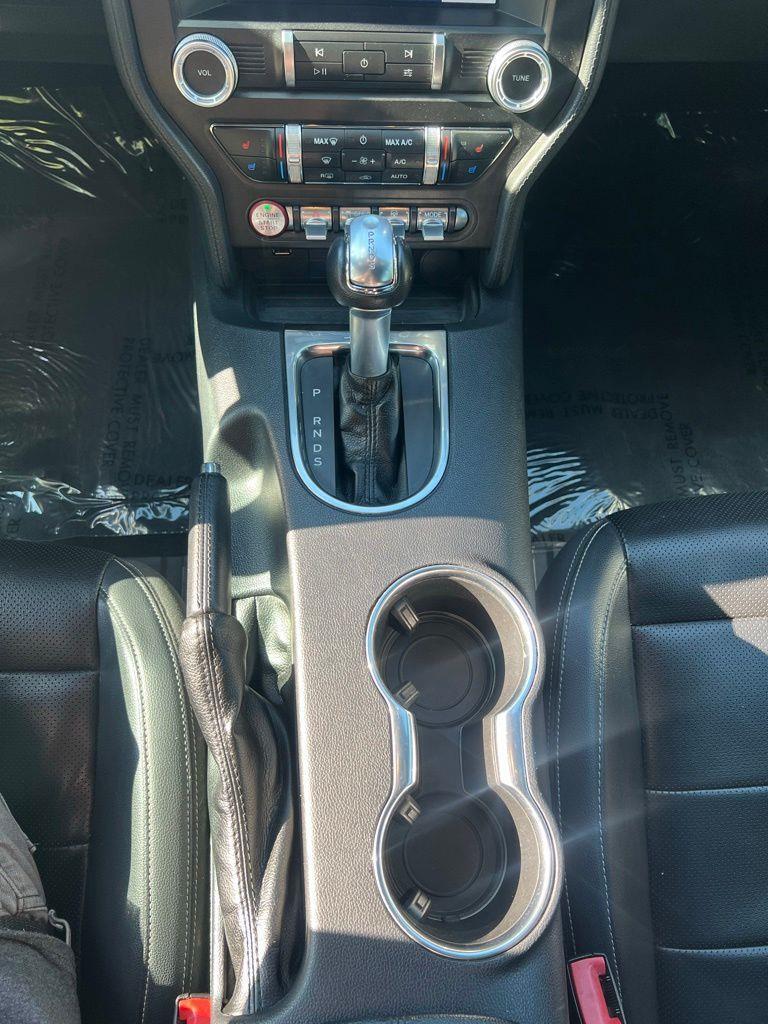 Ford Mustang EcoBoost Convertible 2021