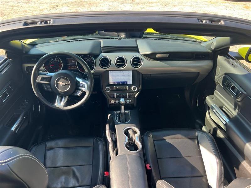 Ford Mustang EcoBoost Convertible 2021