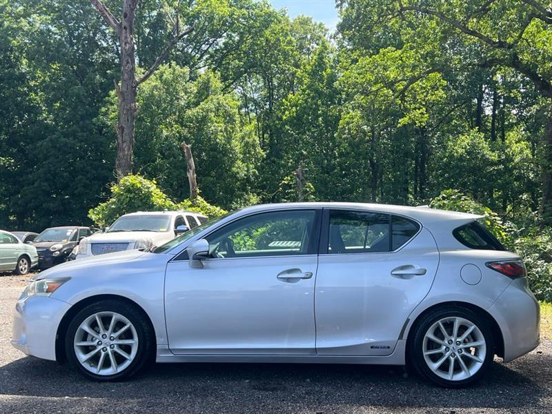 Lexus CT 200h FWD 4dr Hybrid 2011