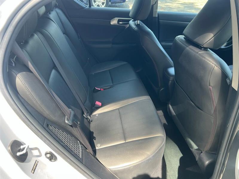 Lexus CT 200h FWD 4dr Hybrid 2011