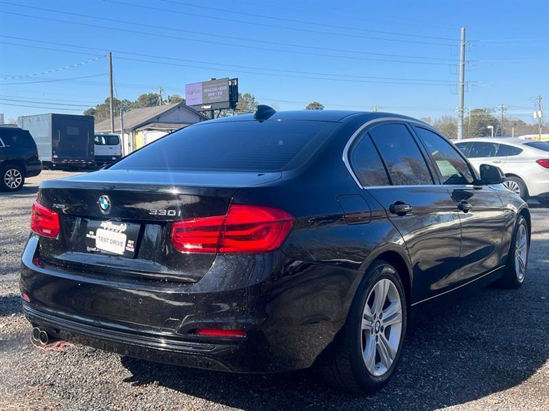 BMW 3 Series 330i xDrive Sedan 2018