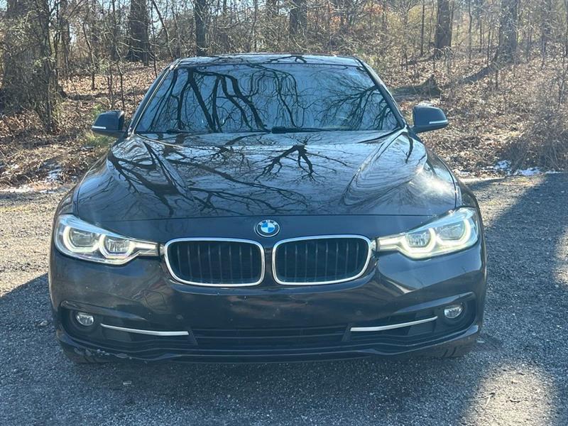 BMW 3 Series 330i xDrive Sedan 2018