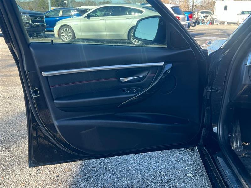 BMW 3 Series 330i xDrive Sedan 2018