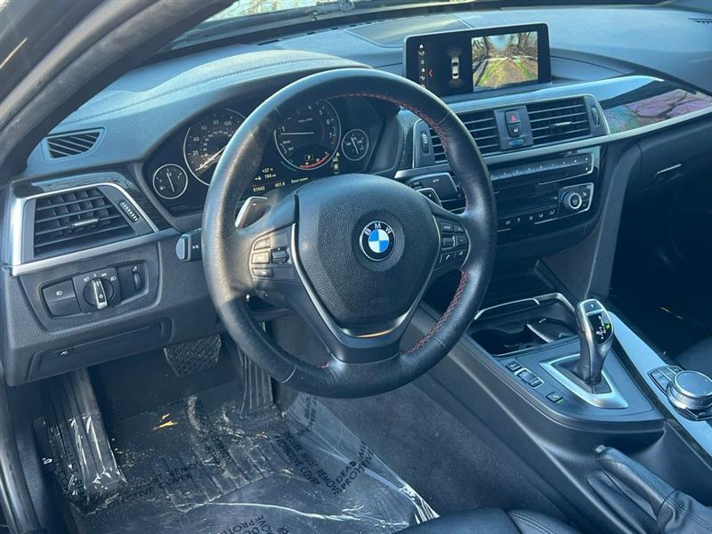 BMW 3 Series 330i xDrive Sedan 2018