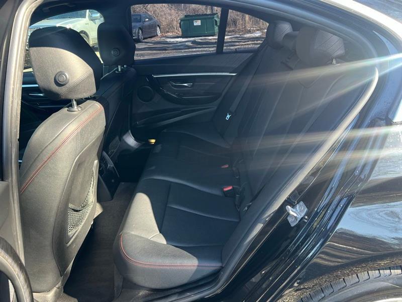BMW 3 Series 330i xDrive Sedan 2018