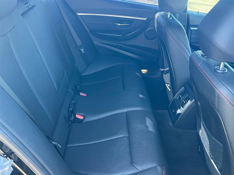 BMW 3 Series 330i xDrive Sedan 2018