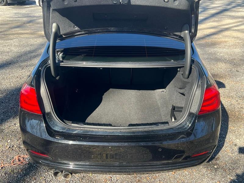 BMW 3 Series 330i xDrive Sedan 2018