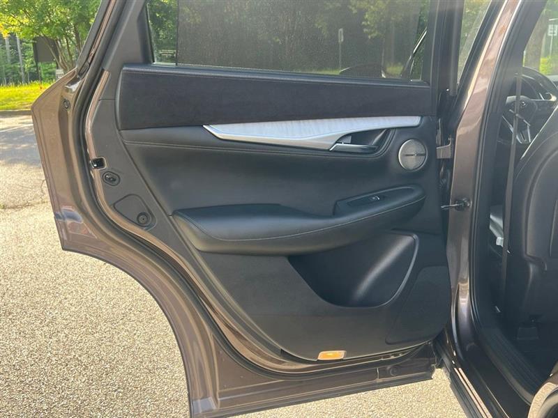 Infiniti QX50 ESSENTIAL FWD 2019
