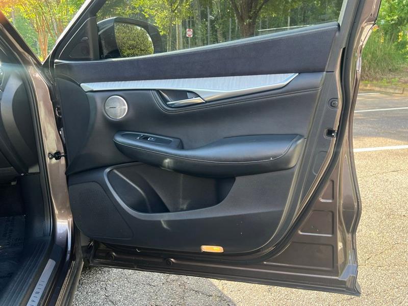 Infiniti QX50 ESSENTIAL FWD 2019