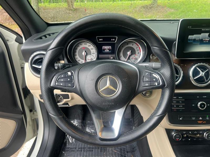 Mercedes-Benz GLA FWD 4dr GLA 250 2016