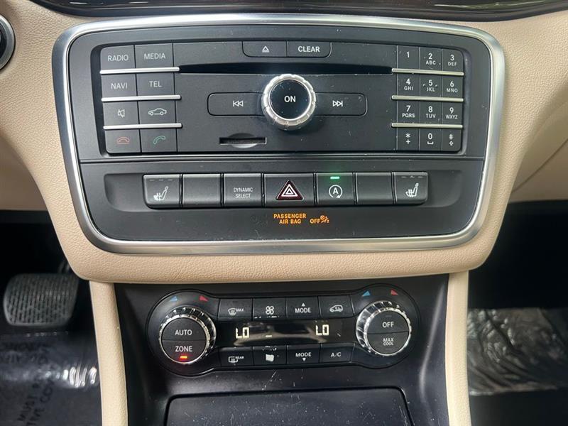 Mercedes-Benz GLA FWD 4dr GLA 250 2016
