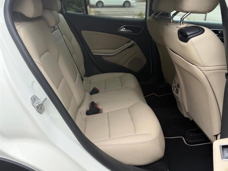 Mercedes-Benz GLA FWD 4dr GLA 250 2016