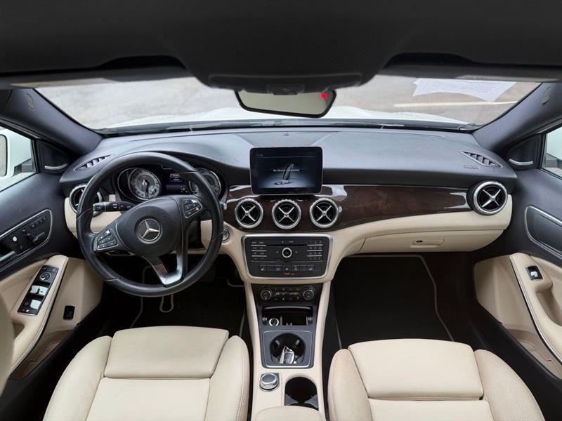 Mercedes-Benz GLA FWD 4dr GLA 250 2016