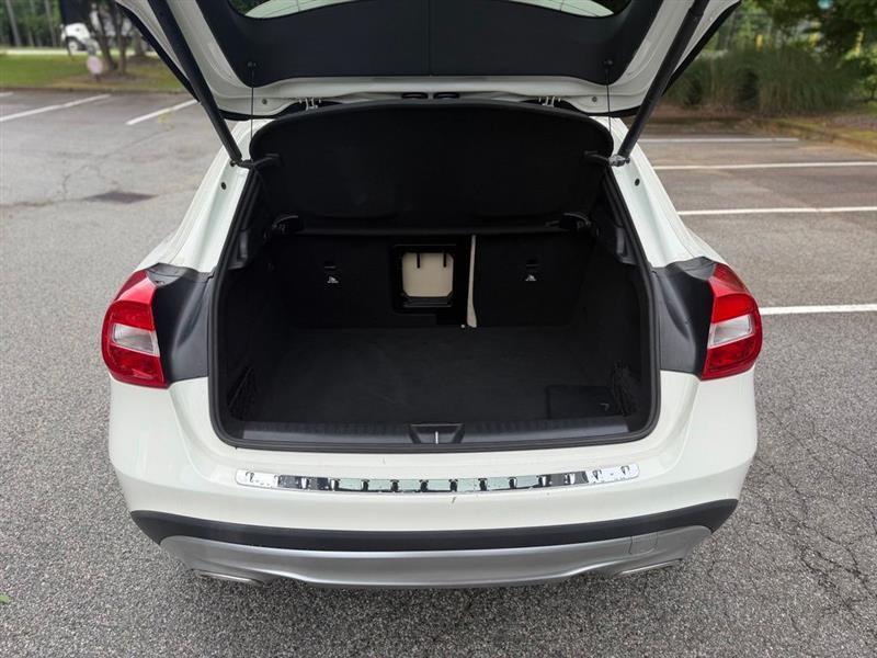 Mercedes-Benz GLA FWD 4dr GLA 250 2016