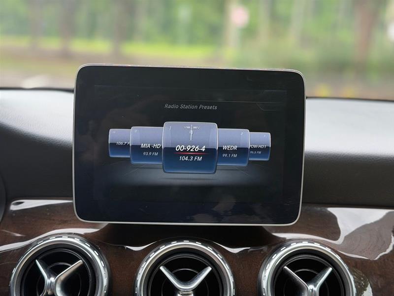 Mercedes-Benz GLA FWD 4dr GLA 250 2016