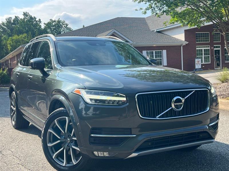 Volvo XC90 T6 AWD 7-Passenger Momentum 2018