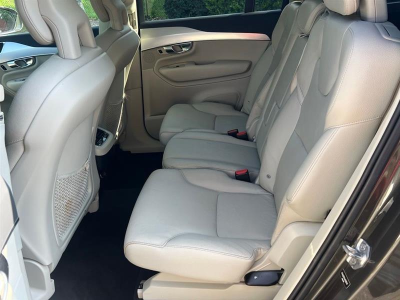 Volvo XC90 T6 AWD 7-Passenger Momentum 2018