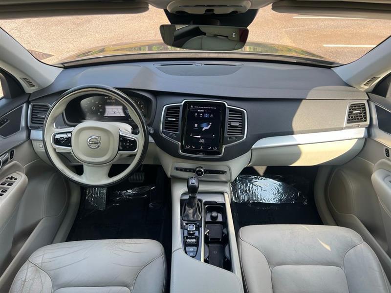 Volvo XC90 T6 AWD 7-Passenger Momentum 2018