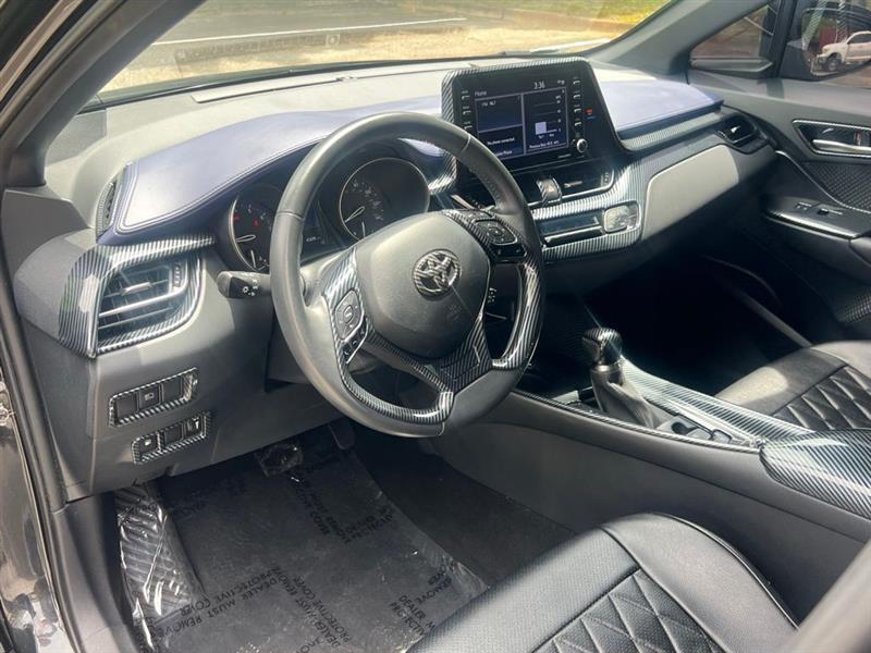Toyota C-HR Nightshade FWD (Natl) 2021