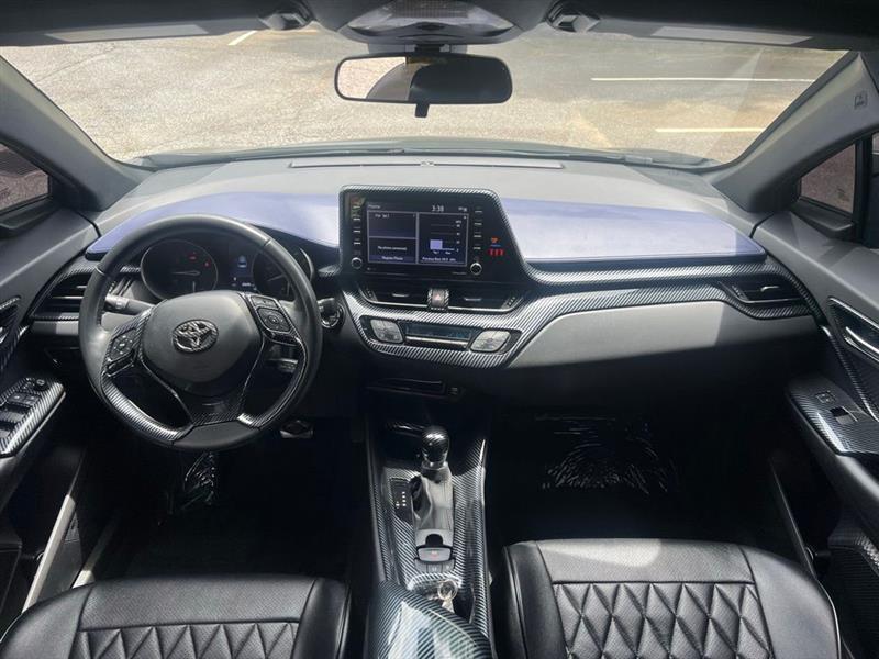 Toyota C-HR Nightshade FWD (Natl) 2021