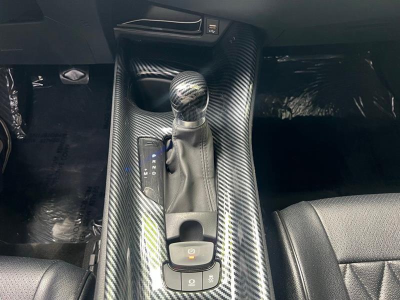 Toyota C-HR Nightshade FWD (Natl) 2021