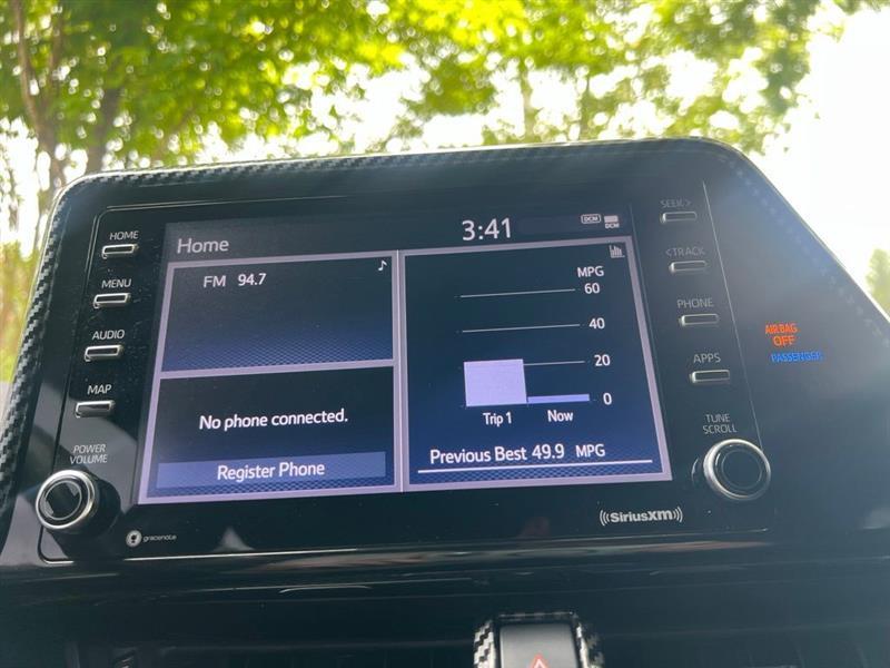 Toyota C-HR Nightshade FWD (Natl) 2021