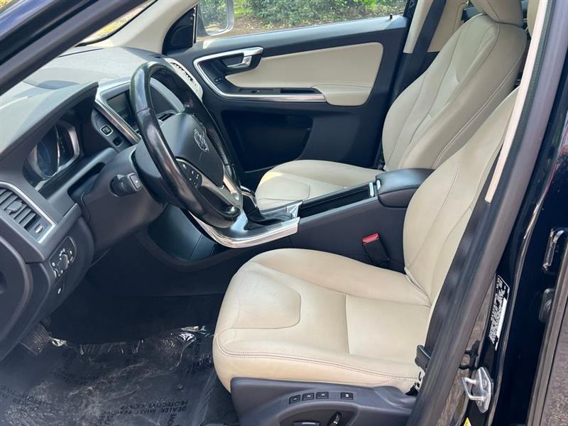 Volvo XC60 AWD 4dr T6 Drive-E Platinum 2016